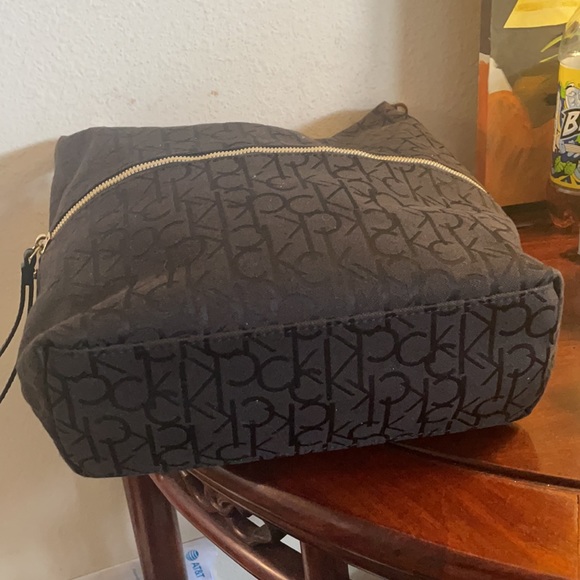 Calvin Klein Hobo Bag - Picture 6 of 9